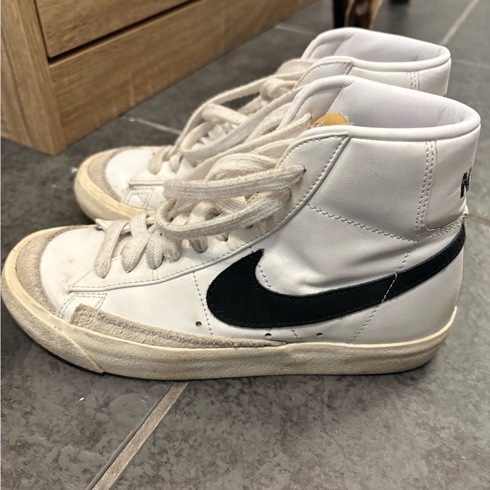 Nike Classic White and Black High-Tops